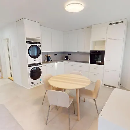 2br District 6 - Near Centre * Zurigo